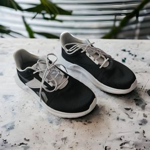 REEBOK LADIES FUEL FOAM SNEAKER